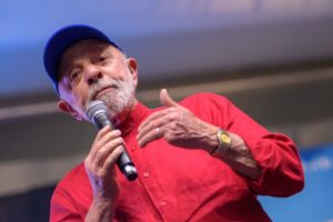 Lula assina carta com presidentes onde falam em “democracia sempre”