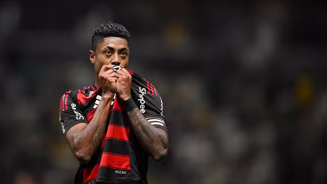 Flamengo busca empate com Atlético-MG no fim e fica muito perto do título brasileiro