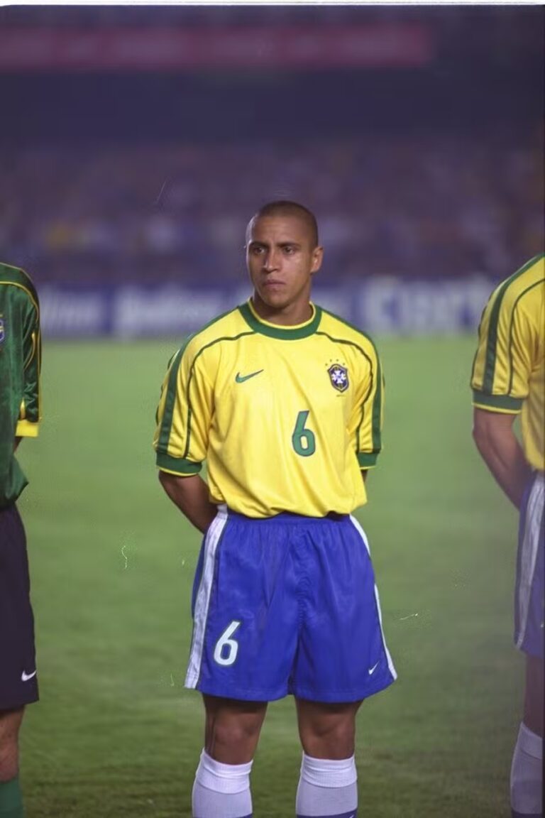 Pentacampeão, ex-lateral Roberto Carlos enfrenta complicações em cirurgia no coração