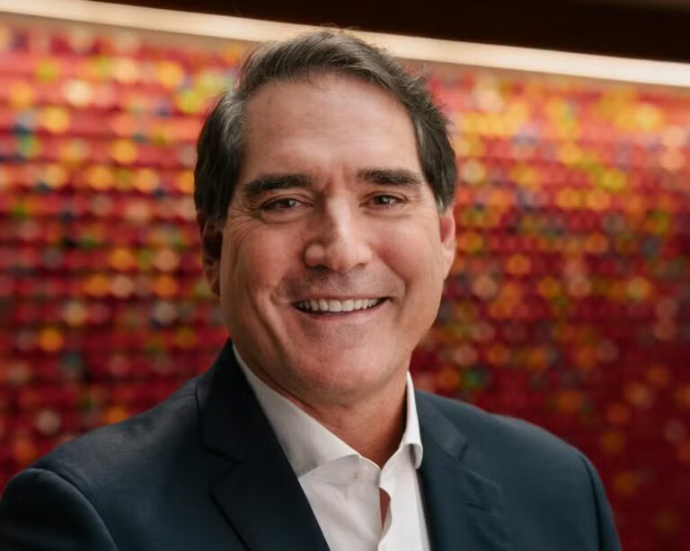 Coca-Cola anuncia brasileiro Henrique Braun como novo CEO global a partir de 2026