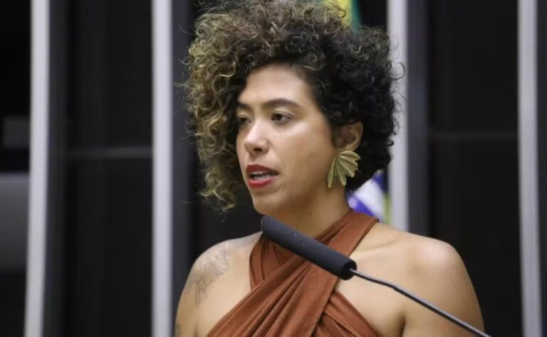 Após embates no Congresso, Hugo Motta suspende escolta de deputada do PSOL alvo de ameaças